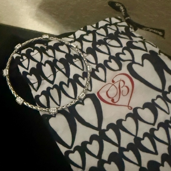 $72 Meridian Petite Bangle! Retired 2017! Hard To Find Station Bracelet 💎 - Picture 2 of 3